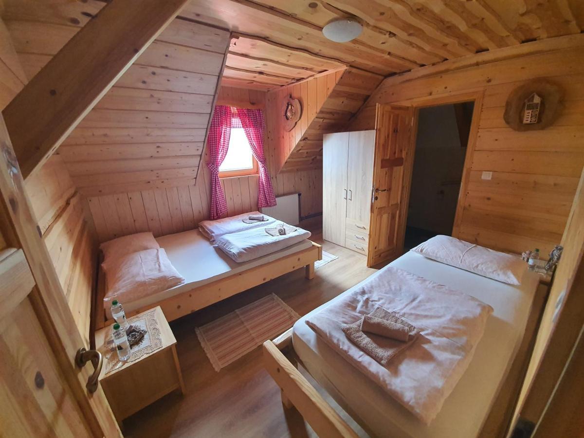 Koca Na Talezu Bed and Breakfast Ribno Buitenkant foto