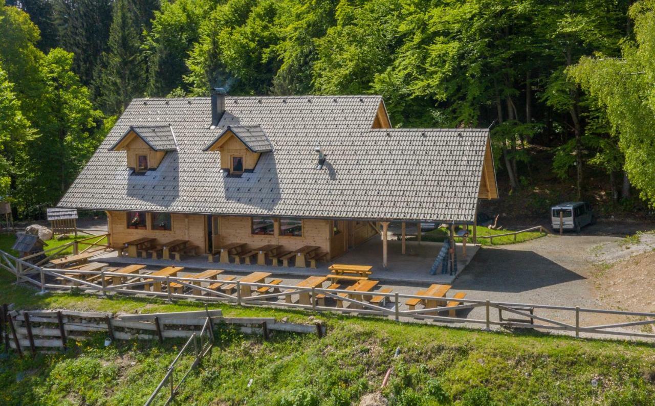 Koca Na Talezu Bed and Breakfast Ribno Buitenkant foto